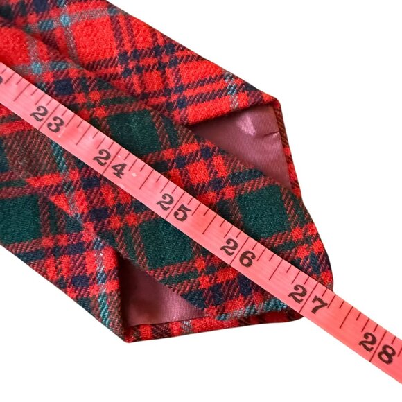 Vintage Ruffler For Gimbels Grant Red Green Tartan Wool Necktie Woven Scotland - Picture 5 of 9